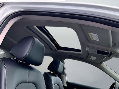 Used 2024 Honda Civic Touring image 25