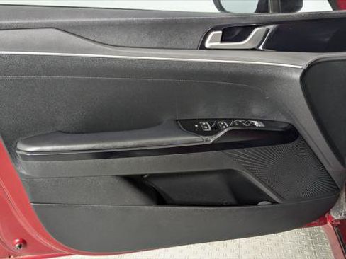 Used 2022 Kia K5 GT-Line image 12