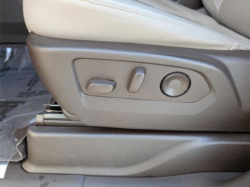 Used 2021 Chevrolet Tahoe Z71 w/ Rear Media and Nav Package image 14