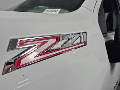 Used 2020 Chevrolet Silverado 2500 LTZ w/ LTZ Convenience Package AWD/4WD image 5