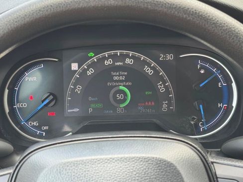 Certified 2025 Toyota RAV4 LE AWD/4WD image 9