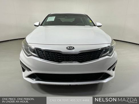 Used 2020 Kia Optima LX FWD image 2