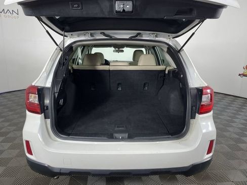 Used 2016 Subaru Outback 2.5i Limited AWD/4WD image 39