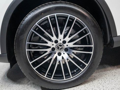 New 2026 Mercedes-Benz GLC 300 image 10