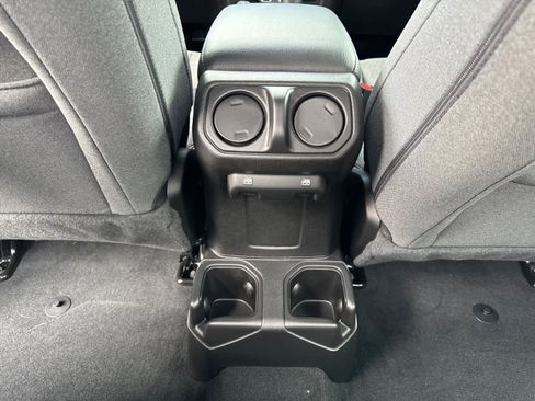 New 2025 Jeep Gladiator Sport image 31