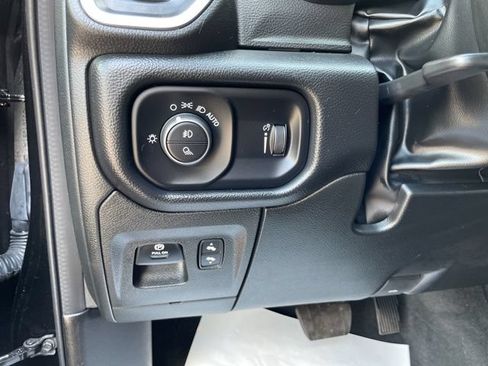 Used 2022 RAM 1500 Big Horn AWD/4WD image 27