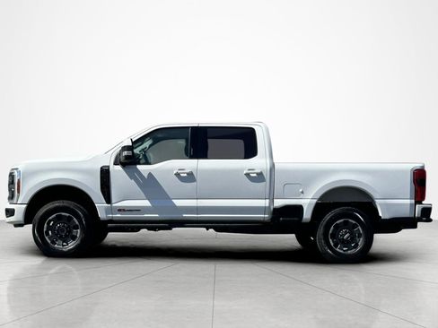 Used 2023 Ford F250 Lariat w/ Lariat Ultimate Package AWD/4WD image 2