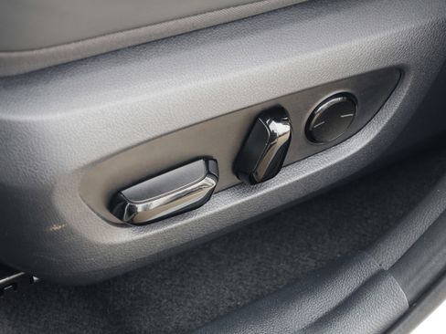 Used 2025 Lexus NX 250 FWD w/ Towing Package (2000 Lbs) image 35