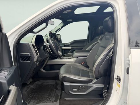 Used 2019 Ford F150 Raptor w/ Equipment Group 802A Luxury image 19