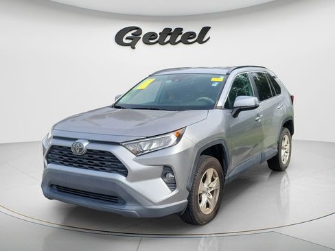 Certified 2020 Toyota RAV4 XLE FWD image 2