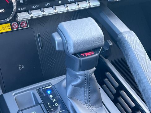 New 2026 Toyota Tacoma TRD Off-Road AWD/4WD image 19