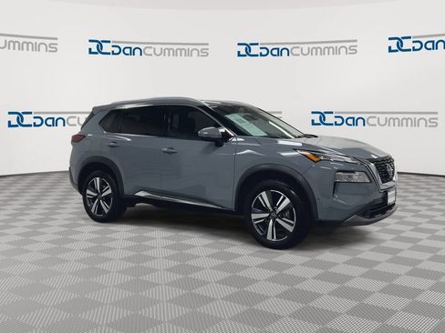 Used 2023 Nissan Rogue SL w/ SL Premium Package AWD/4WD image 2