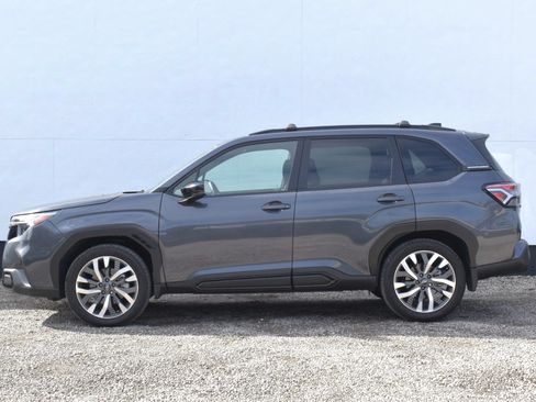 Used 2025 Subaru Forester Touring w/ Popular Package - Touring AWD/4WD image 40