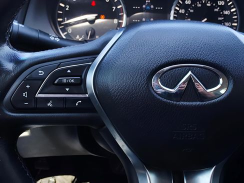 Used 2019 INFINITI Q50 Luxe w/ Essential Package (3.0T Luxe) AWD/4WD image 28