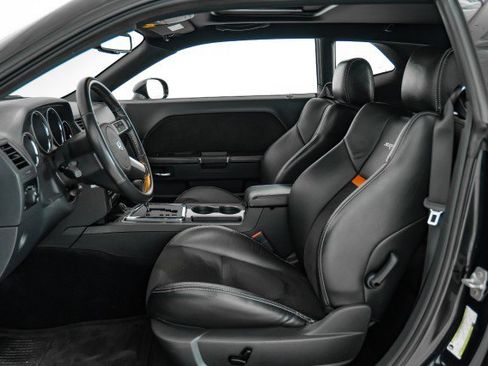 Used 2008 Dodge Challenger SRT8 image 24