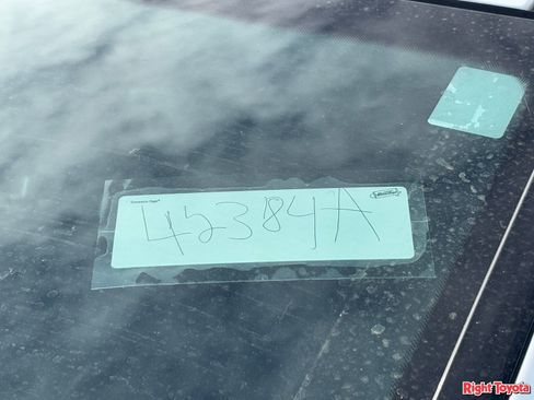 Used 2022 Hyundai Palisade Limited image 11