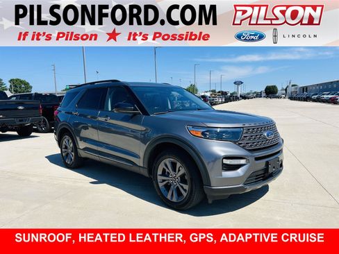 Used 2022 Ford Explorer XLT w/ Equipment Group 202A AWD/4WD image 1