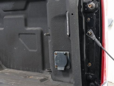 Used 2020 Chevrolet Silverado 2500 LTZ image 36