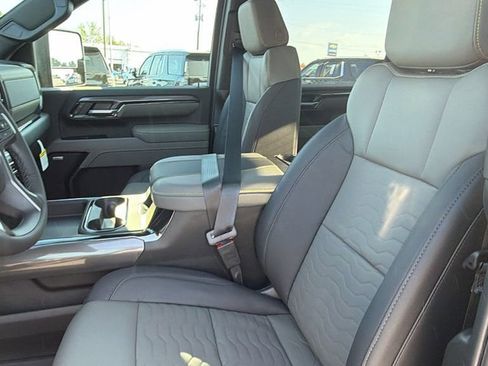 New 2026 Chevrolet Silverado 2500 ZR2 image 14