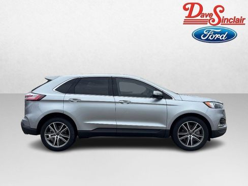 Used 2023 Ford Edge Titanium AWD/4WD image 5