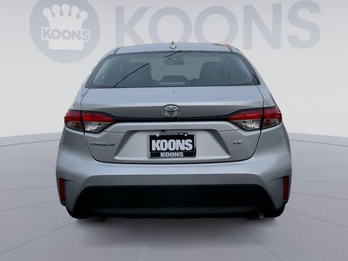 Used 2023 Toyota Corolla LE image 5