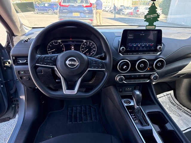 Used 2025 Nissan Sentra SV FWD image 14