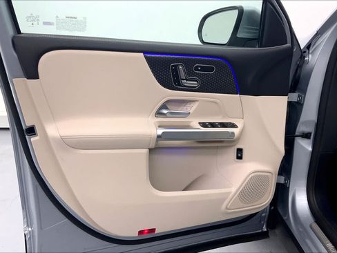 Used 2026 Mercedes-Benz GLB 250 image 19