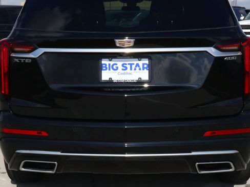 Used 2023 Cadillac XT6 Premium Luxury image 10