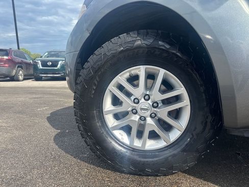 Used 2016 Nissan Frontier SV image 29