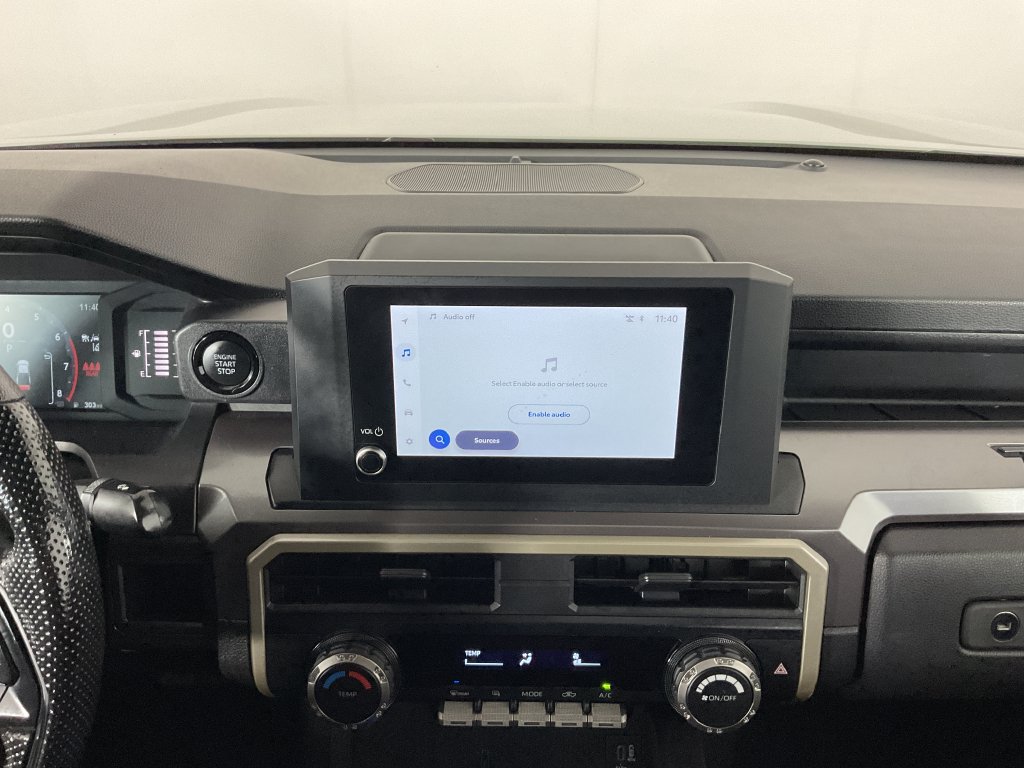 Used 2025 Toyota Tacoma SR5 AWD/4WD image 13