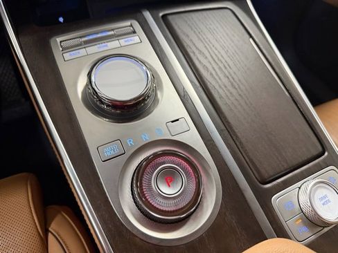 Used 2023 Genesis GV80 2.5T w/ Prestige 20" Package image 21