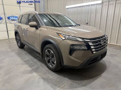Used 2025 Nissan Rogue SV w/ SV Premium Package