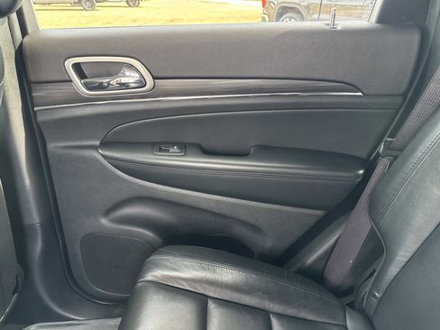 Used 2020 Jeep Grand Cherokee Limited image 16