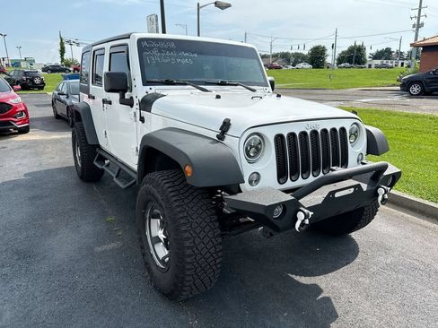 Used 2018 Jeep Wrangler Unlimited Sport AWD/4WD image 7