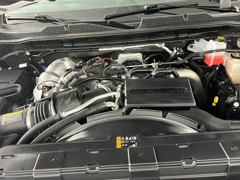 Used 2025 Chevrolet Silverado 2500 LT w/ Convenience Package image 37