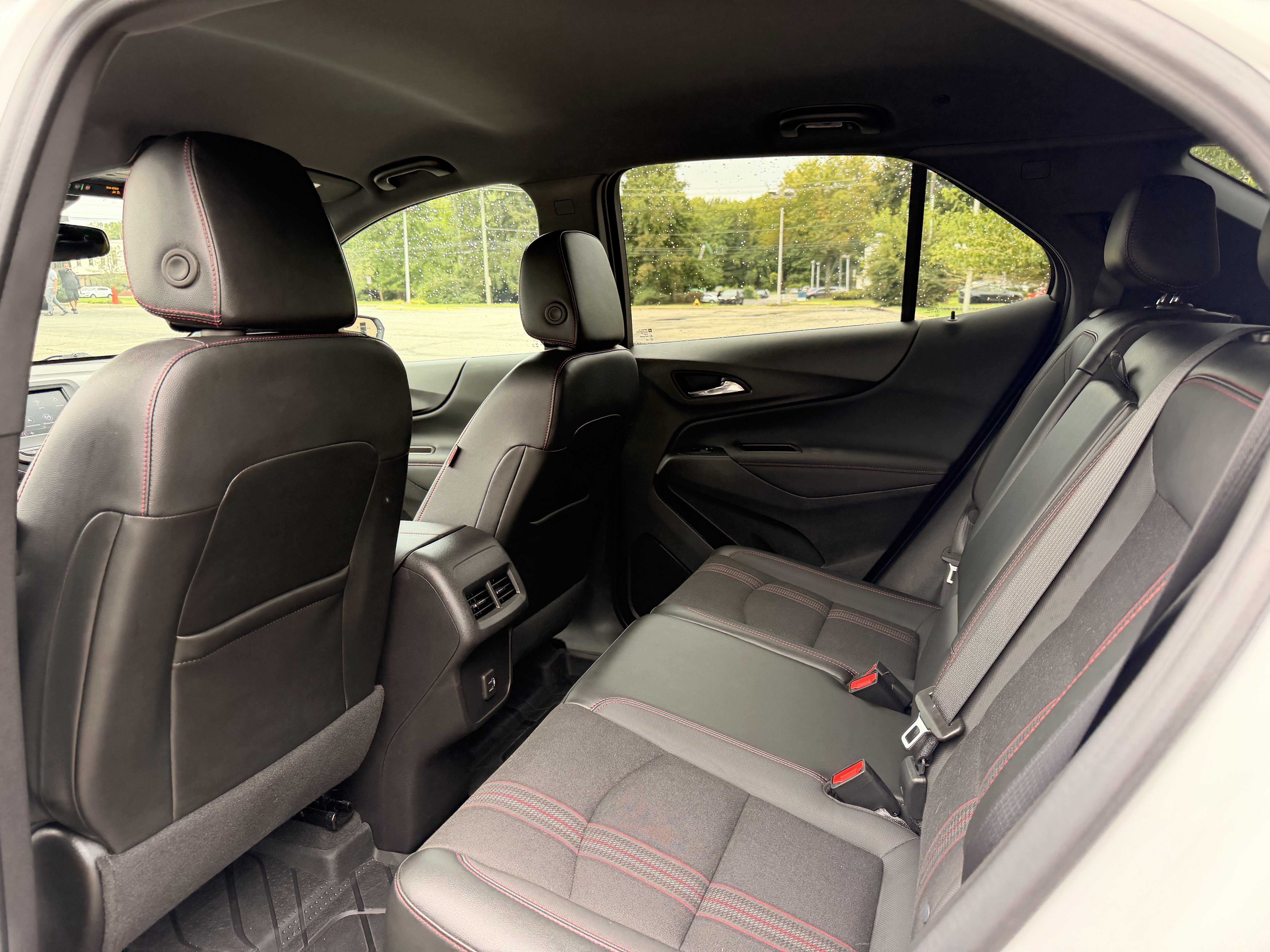 Used 2024 Chevrolet Equinox RS w/ LPO, Floor Liner Package AWD/4WD image 28