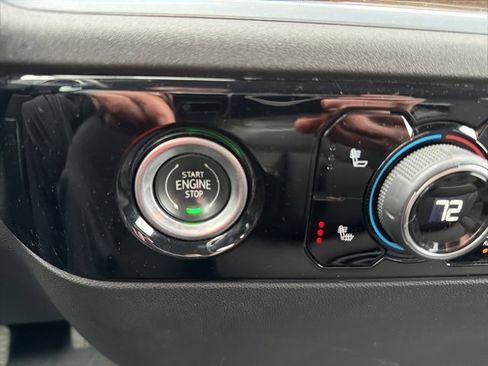 Used 2022 Chevrolet Silverado 1500 LT image 23