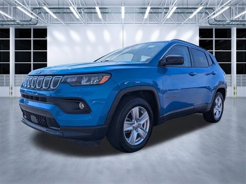 Used 2022 Jeep Compass Latitude image 5