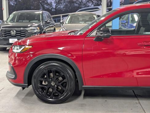 Used 2023 Honda HR-V Sport image 10