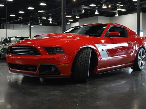 Used 2014 Ford Mustang GT Premium image 8