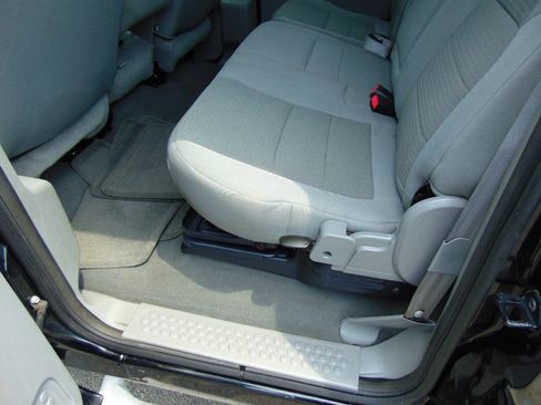 Used 2005 Ford F350 XLT AWD/4WD image 9