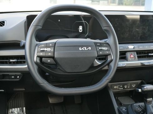 Used 2025 Kia K4 EX FWD image 39