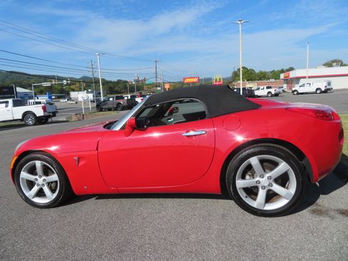 Used 2006 Pontiac Solstice Convertible w/ Premium Package image 4
