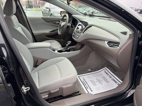 Used 2022 Chevrolet Malibu LS image 34