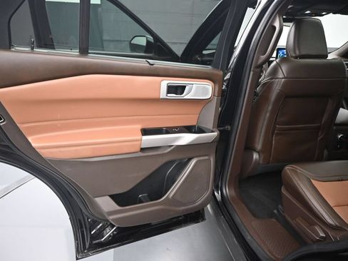 Certified 2023 Ford Explorer King Ranch w/ Technology Package AWD/4WD image 12