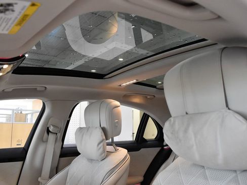 Certified 2023 Mercedes-Benz S 580 4MATIC Sedan image 33