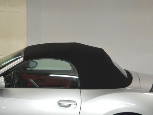 Used 2005 BMW Z4 3.0i RWD image 7