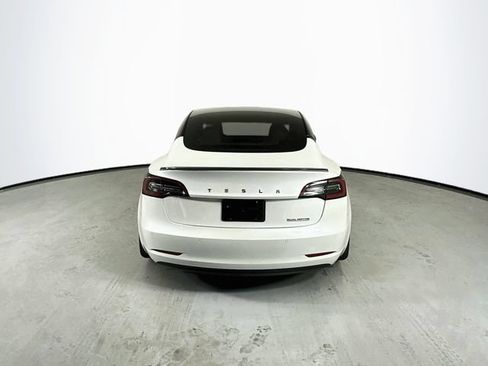 Used 2022 Tesla Model 3 Long Range AWD/4WD image 8