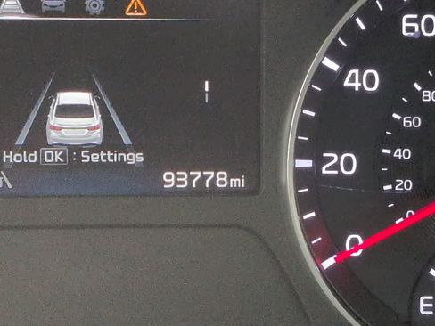 Used 2023 Kia Forte LXS w/ LXS Technology Package FWD image 24