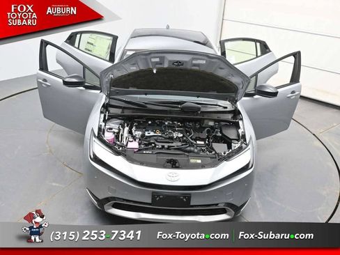 New 2026 Toyota Prius Plug-In Hybrid FWD image 40